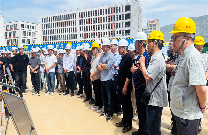 2025年4月17日，由莆田市涵江区住房和城乡建设局主办、美狮贵宾会三建承办的钢筋安装工程质量防控现场交流会在联东U谷·涵江海峡智造产业谷一期成功召开。