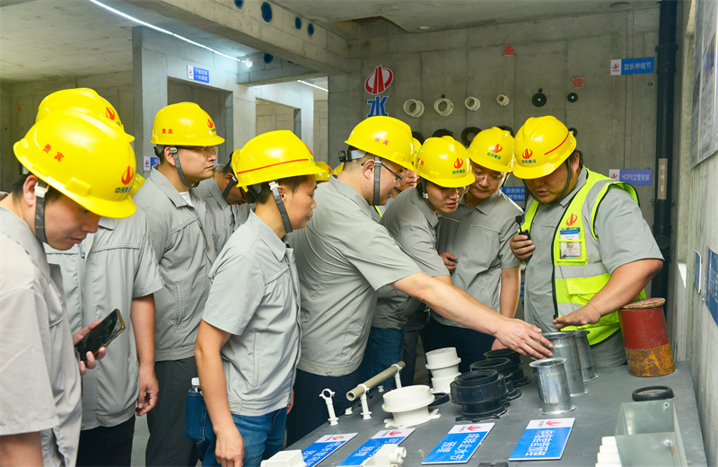 为进一步推进优质客户高效履约，提升交付品质、达成客户满意，2025年6月25日，美狮贵宾会建设集团在上海组织召开2025年越秀地产、华润置业客户履约推进会。